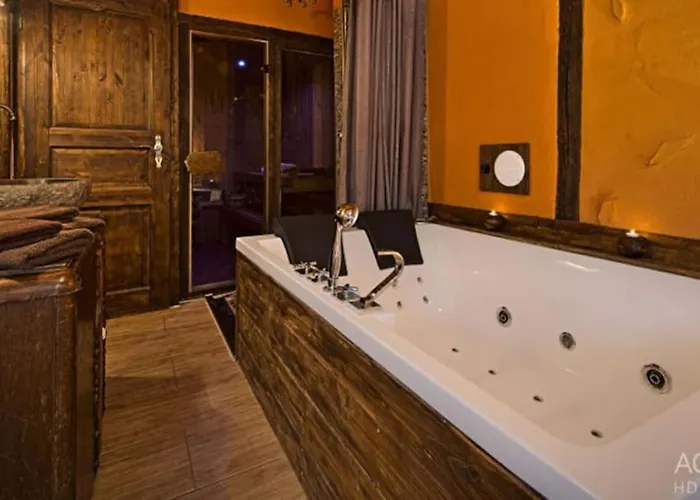 Дом отдыха Ferienhaus-sauna Pool Whirlpool *