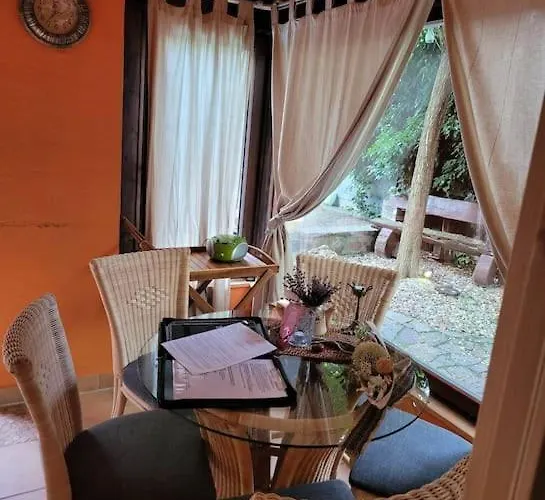 Дом отдыха Ferienhaus-sauna Pool Whirlpool